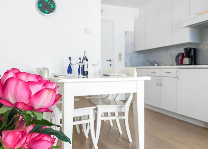 1 Bedroom Amazing In Ostende